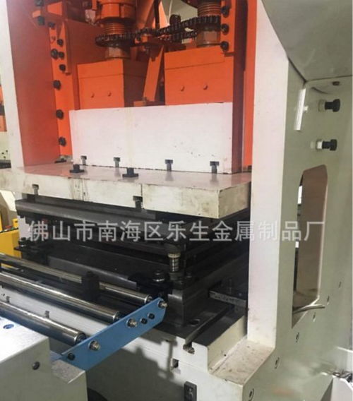 佛山大对角集成吊顶模具机械与乐生金属制品厂 专业制造与一体化服务