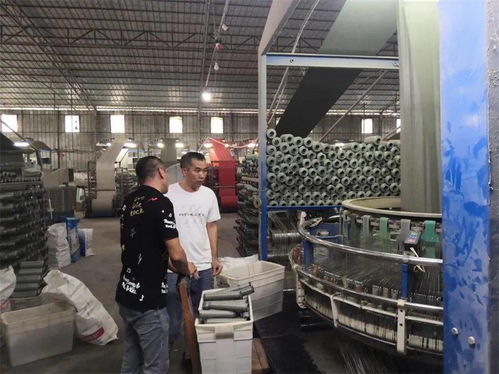 太平镇开展专项安全检查，烟花爆竹店、塑料厂与五金厂等单位接受全面排查